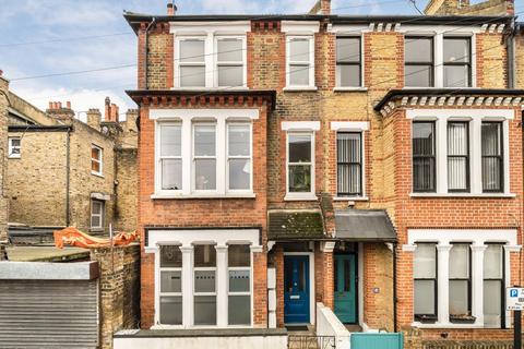 Prideaux Road, London SW9