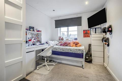 3 bedroom terraced house for sale, Joseph Hardcastle Close, London SE14