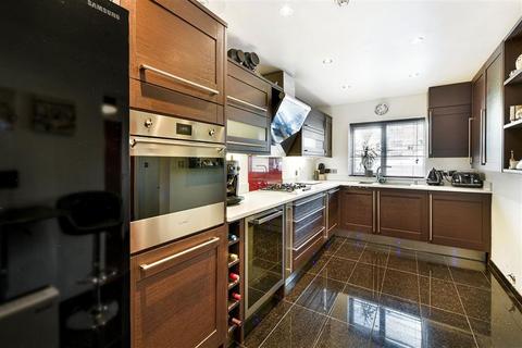 3 bedroom terraced house for sale, Joseph Hardcastle Close, London SE14