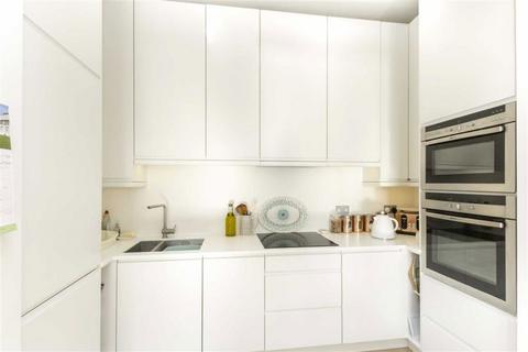 2 bedroom flat to rent, Stanley Road, Teddington TW11