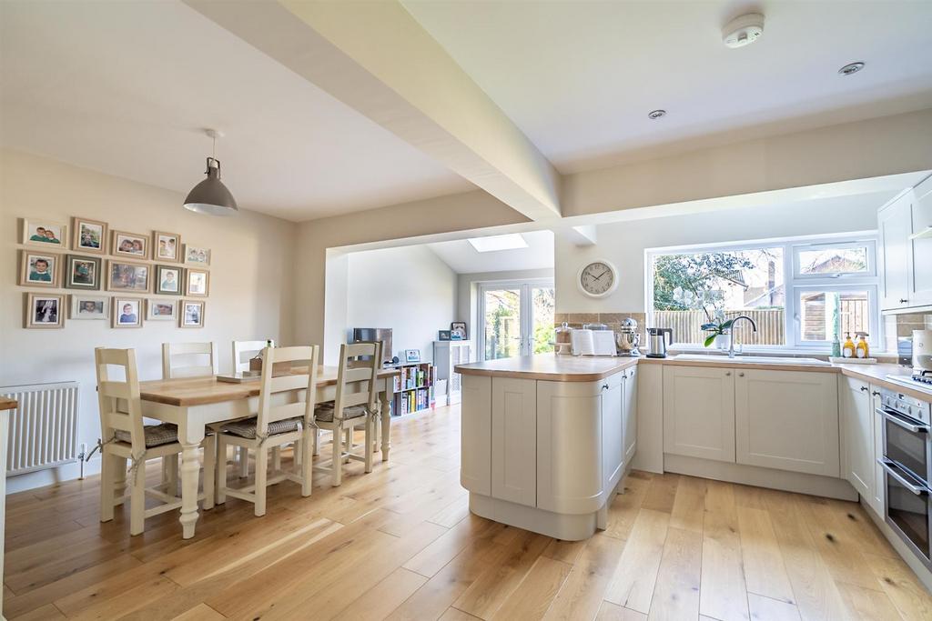 Kitchen diner