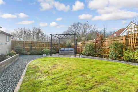 4 bedroom detached house for sale, Bramley Grove, Tenterden, Kent