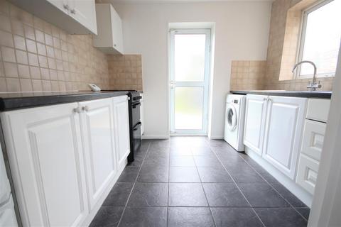 3 bedroom house to rent, Brownlow Road, Cambridge CB4