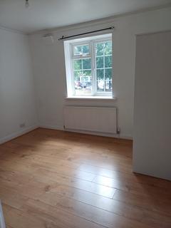 2 bedroom flat for sale, Palmers Road, London, N11