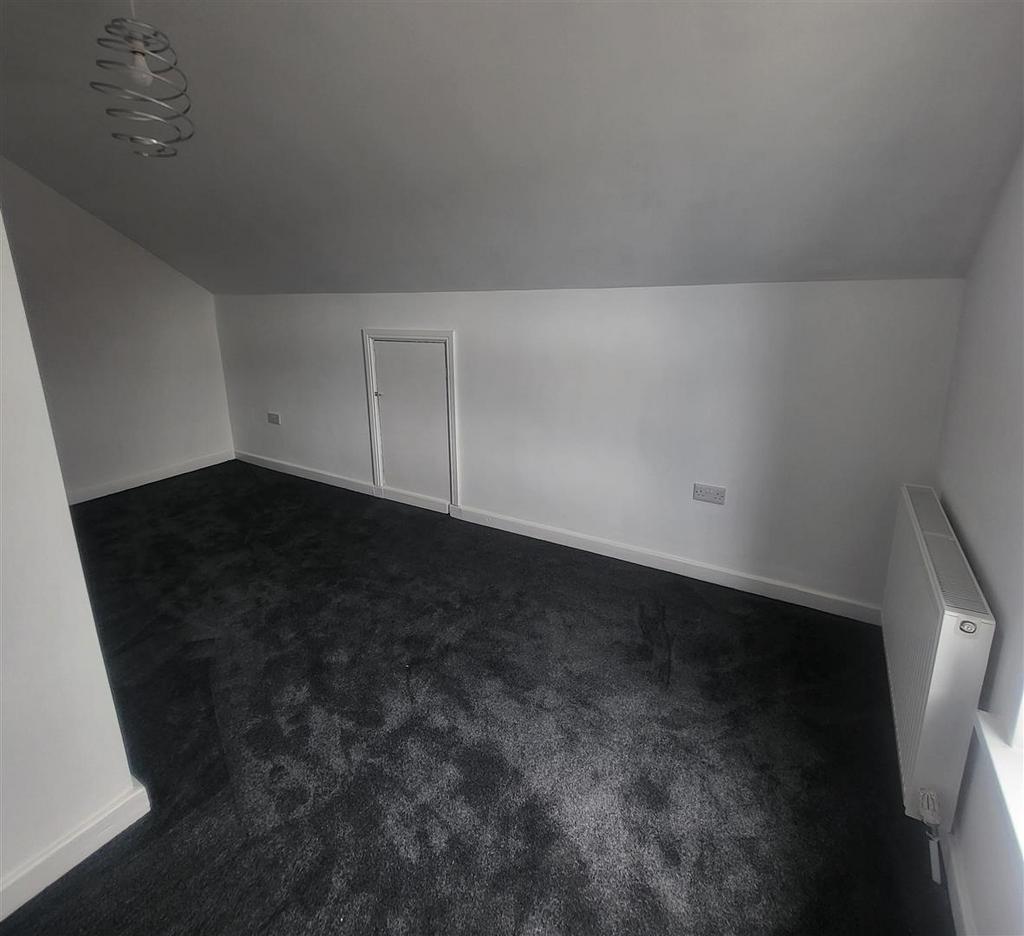 99 Cairo street main bedroom.jpg