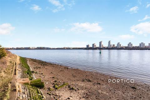 1 bedroom flat to rent, Fishguard Way, London, E16