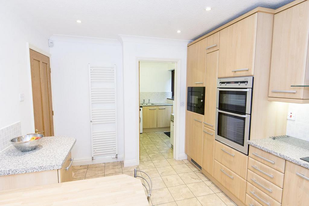 (Kitchen Photo Two)