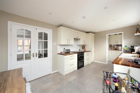 4 bedroom detached house for sale, Stokehill, Paxcroft Mead