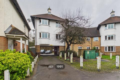 undefined, Dale Close, Colchester, CO3 0FT