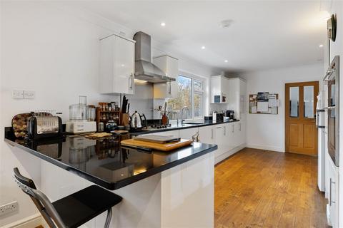 5 bedroom detached house for sale, Russell Way, Petersfield