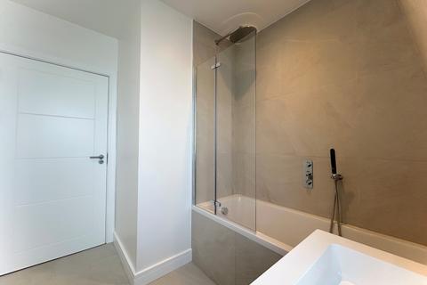 undefined, 5 Manor Road, Wallington SM6
