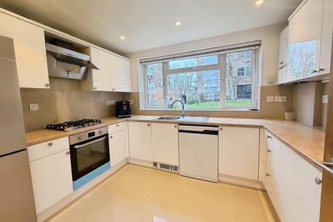 undefined, Malvern Way, London, W13