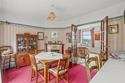 3 bedroom semi-detached house for sale, White Close, High Wycombe HP13