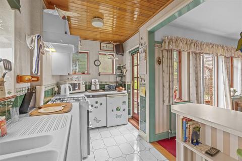 3 bedroom semi-detached house for sale, White Close, High Wycombe HP13
