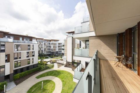 3 bedroom flat to rent, Quebec Way, London SE16