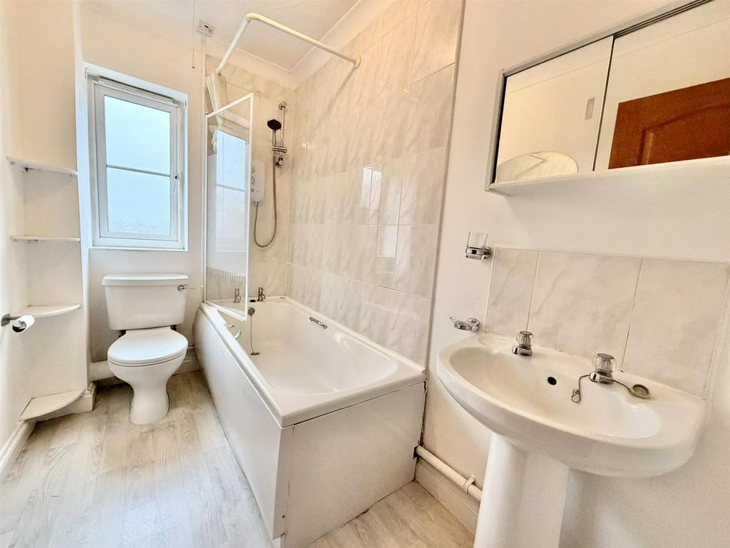 Bath.JPEG