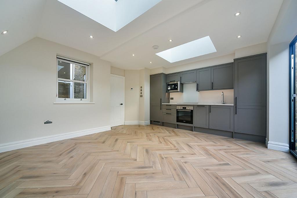 Kitchen/Reception