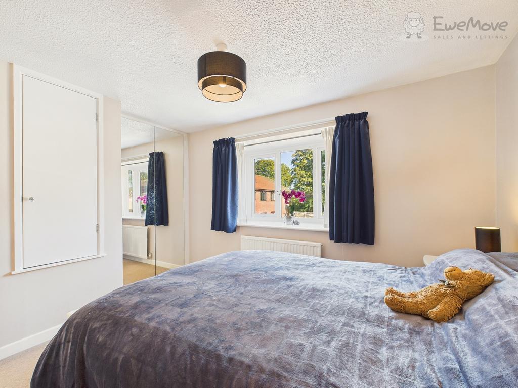 Ewemove tiverton   bedroom 1