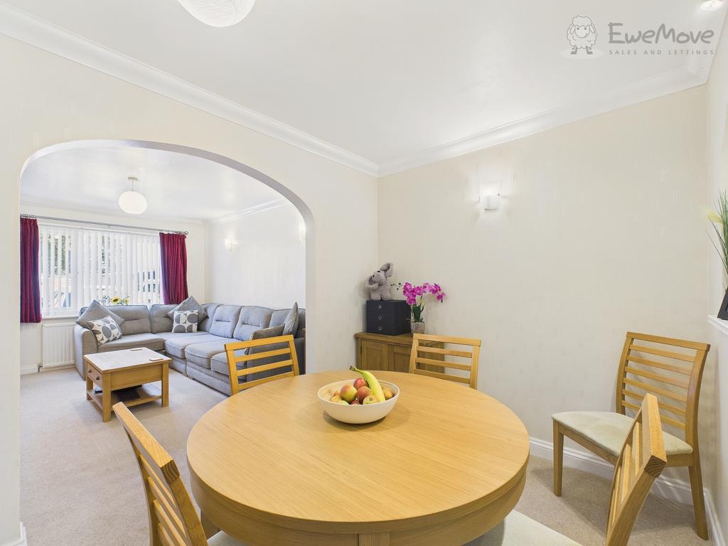Ewemove tiverton   dining room