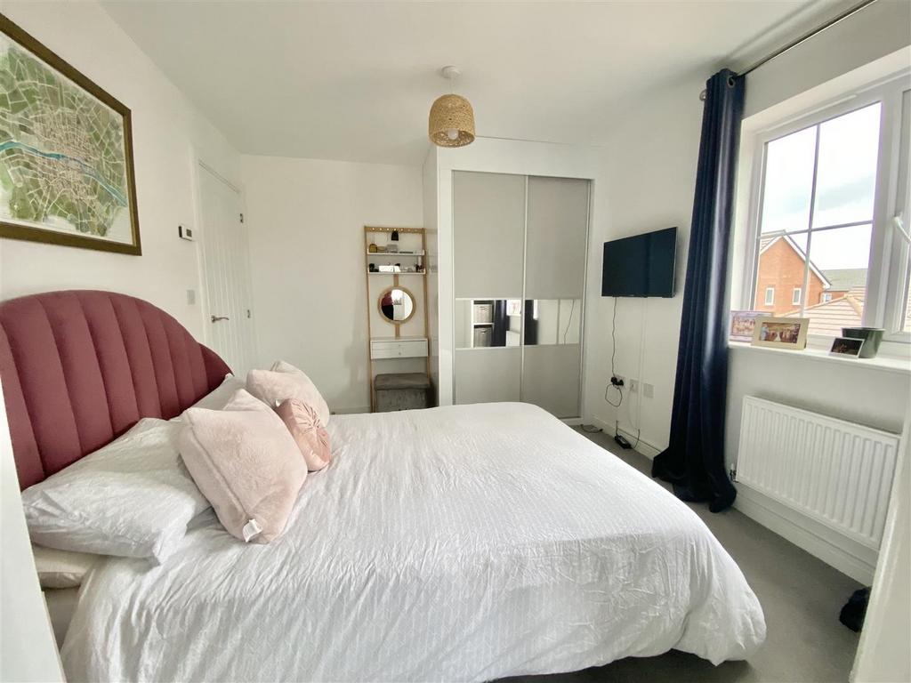 2 Bufton Close-21.jpg
