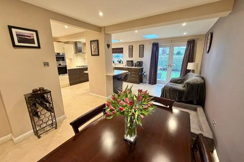 3 bedroom detached house for sale, Ravenstone Road, CAMBERLEY GU15