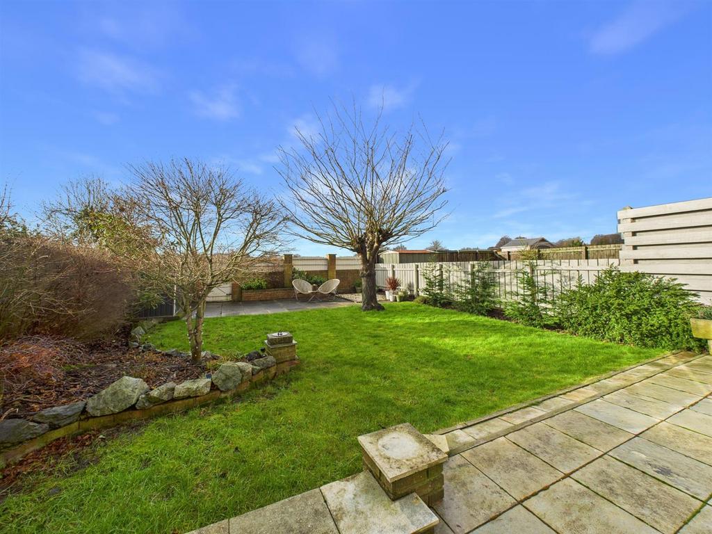 Garden 2.jpg