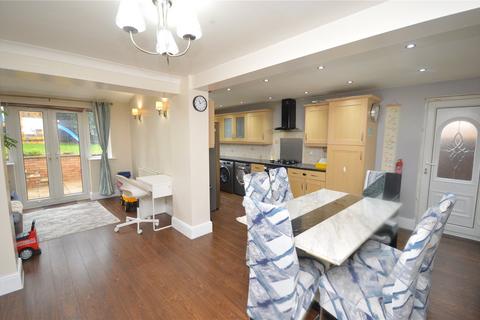 3 bedroom detached house for sale, Shelldrake Drive, Leeds