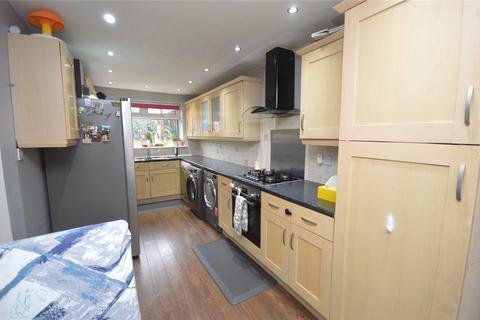 3 bedroom detached house for sale, Shelldrake Drive, Leeds