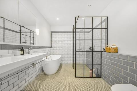 undefined, Harbord Square London E14