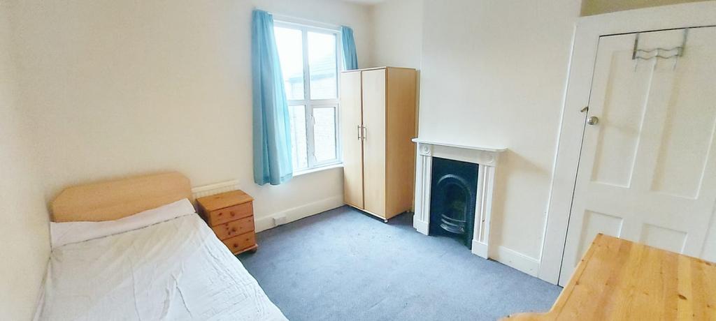 Room 4