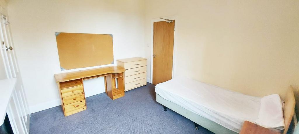 Room 4 again