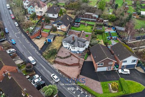 2 bedroom detached bungalow for sale, Station Road, Cradley Heath B64
