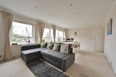 2 bedroom flat to rent, Ivinghoe Road, WD23, Bushey, WD23