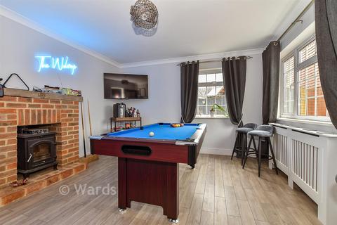 Crown Acres, East Peckham, Tonbridge, Kent