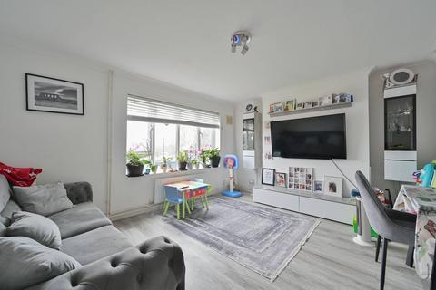 4 bedroom maisonette to rent, School Row, HP1, Hemel Hempstead, HP1