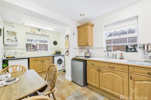 2 bedroom bungalow for sale, Cadman Road, East Yorkshire YO16