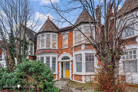 undefined, Lyndhurst Drive, London, E10