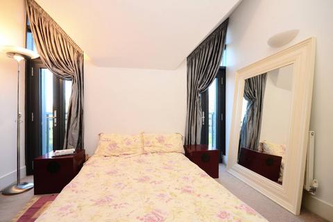 Putney Bridge Road, Putney, London, SW18