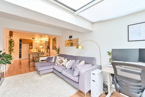 Darwin Street, London, SE17, Elephant and Castle, London, SE17