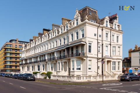 1 bedroom flat for sale, Kingsway, Hove BN3