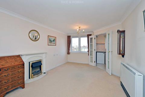 undefined, Clifton Park Avenue, London SW20