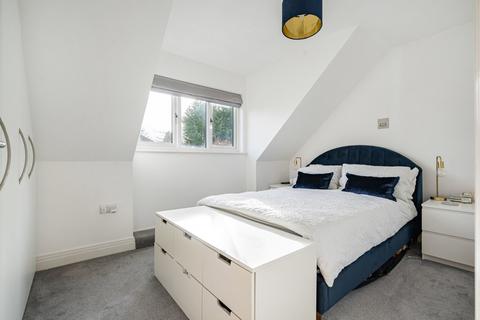 2 bedroom semi-detached house for sale, Vincent Mews, Bookham