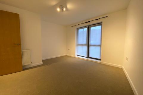 1 bedroom ground floor flat to rent, Chandos Parade, Buckingham Road, Edgware, Greater London, HA8