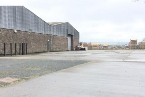 Warehouse to rent, Lon Cae Darbi Caernarfon LL55 2BD