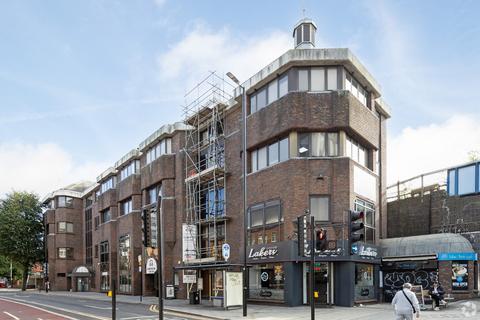 Office to rent, 2-4 Eastern Rd Romford RM1 3PJ