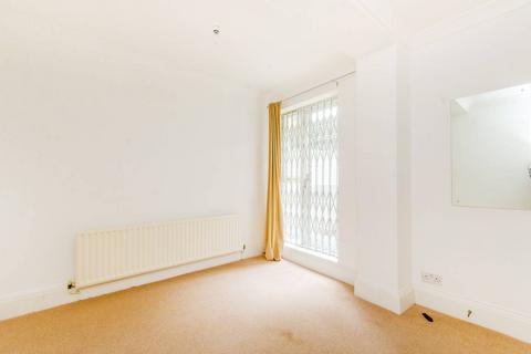Harecourt Road, Highbury and Islington, London, N1
