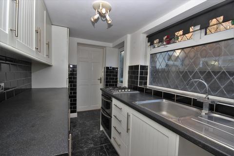 2 bedroom terraced house to rent, Foster Street, Widnes, WA8