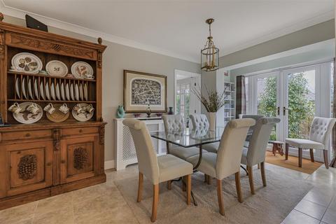 undefined, Sallows Shaw, Sole Street, Cobham