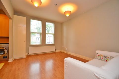 1 bedroom flat to rent, Brookfield Avenue, Leeds LS8