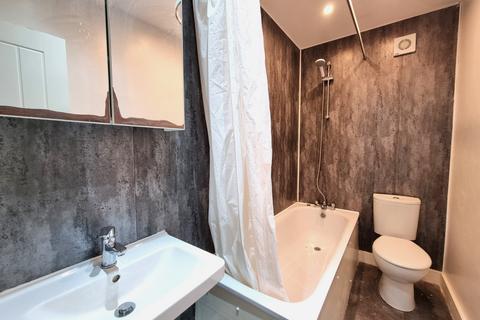 1 bedroom flat to rent, Monk Bridge Road, Leeds LS6